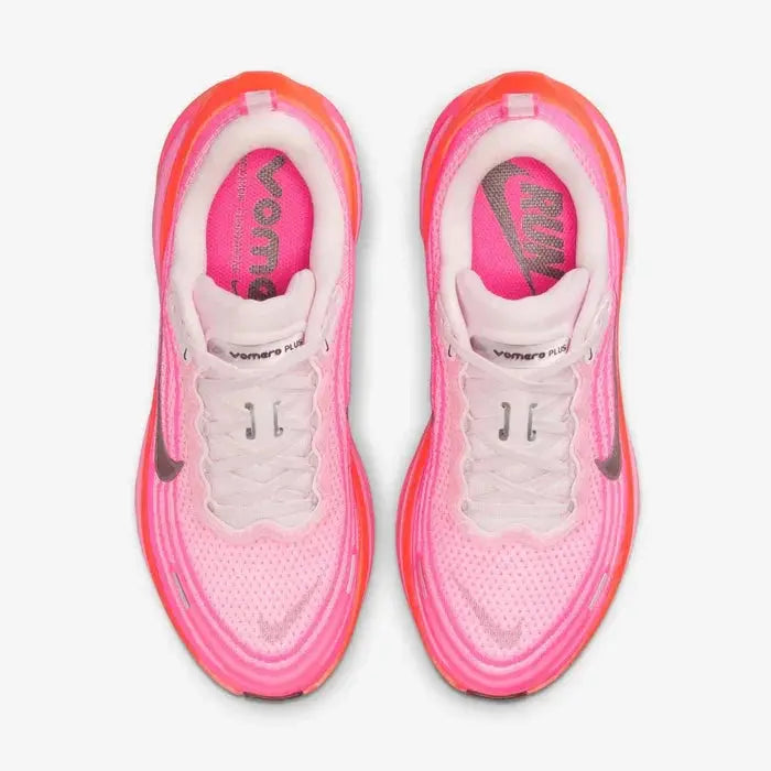 Nike Vomero Plus Hyper Pink Burgundy Crush - Running
