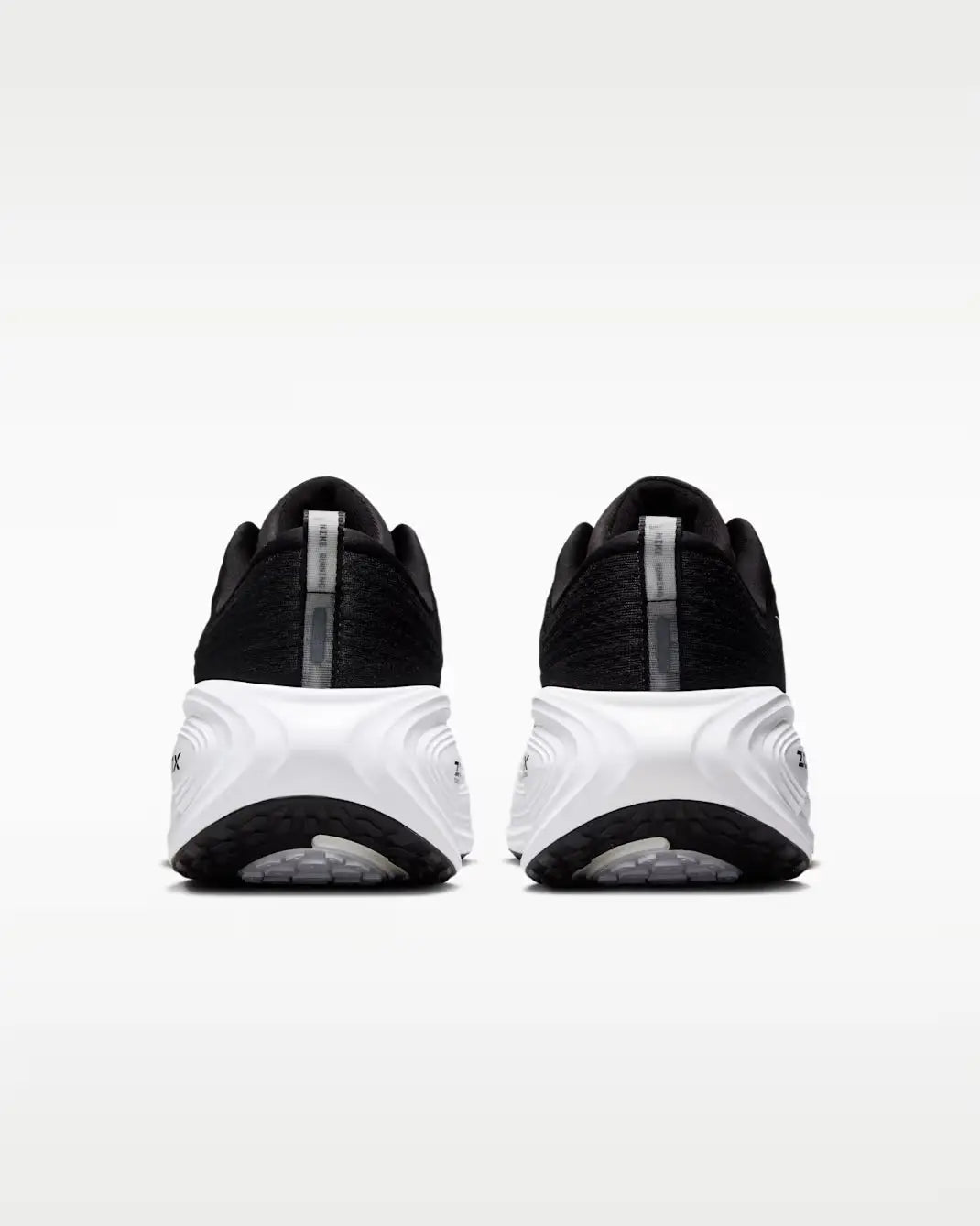 Nike Vomero Plus Black White - Running Shoes