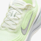 Nike Vomero Plus Green Barely Volt - Running Shoes