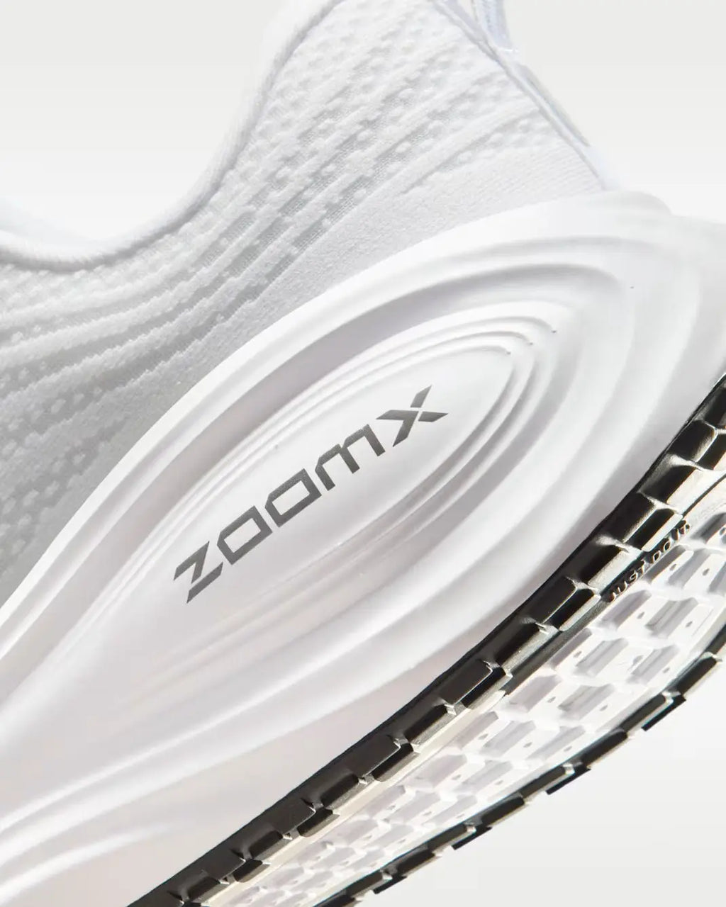 Nike Vomero Plus White Dark Smoke - Running Shoes