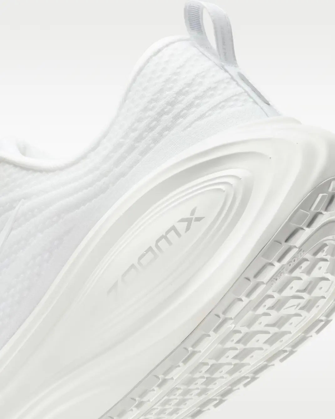 Nike Vomero Plus White Metallic Silver Light Smokey Grey - Running Shoes