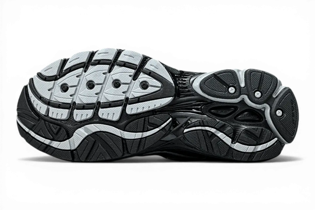 Saucony OG ProGrid Omni 9 Black Silver – Retro Runner - Running Shoes