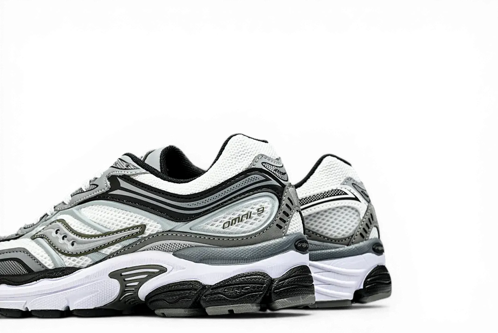 Saucony ProGrid Omni 9 Fabricated Future White Multi - Running Shoes