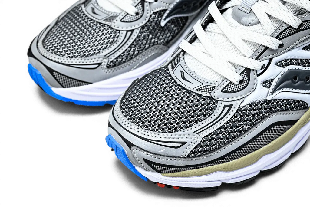 Saucony ProGrid Omni 9 Metallic Grey Silver – Sneaker - Running Shoes