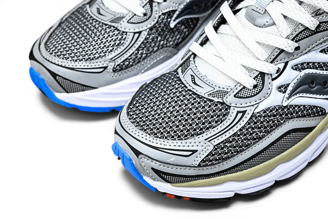 Saucony ProGrid Omni 9 Metallic Grey Silver – Sneaker - Running Shoes